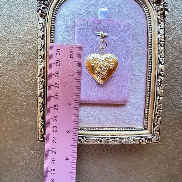 Heart Locket Charm Pendant 18k Gold PVD Stainless Steel Rose Design And Clasp - Picture 4 of 16